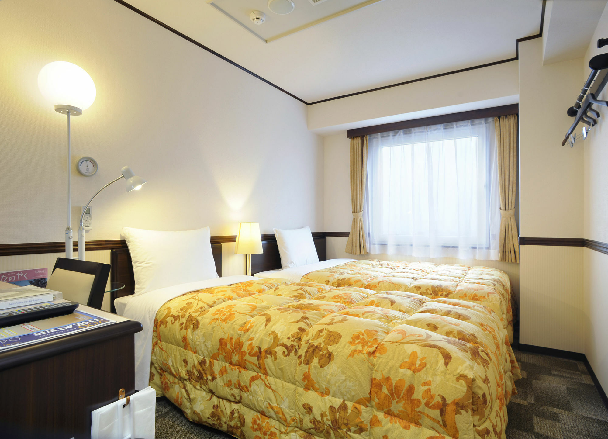 Toyoko Inn Okinawa Naha Kokusai-Dori Miebashi-Eki Ngoại thất bức ảnh