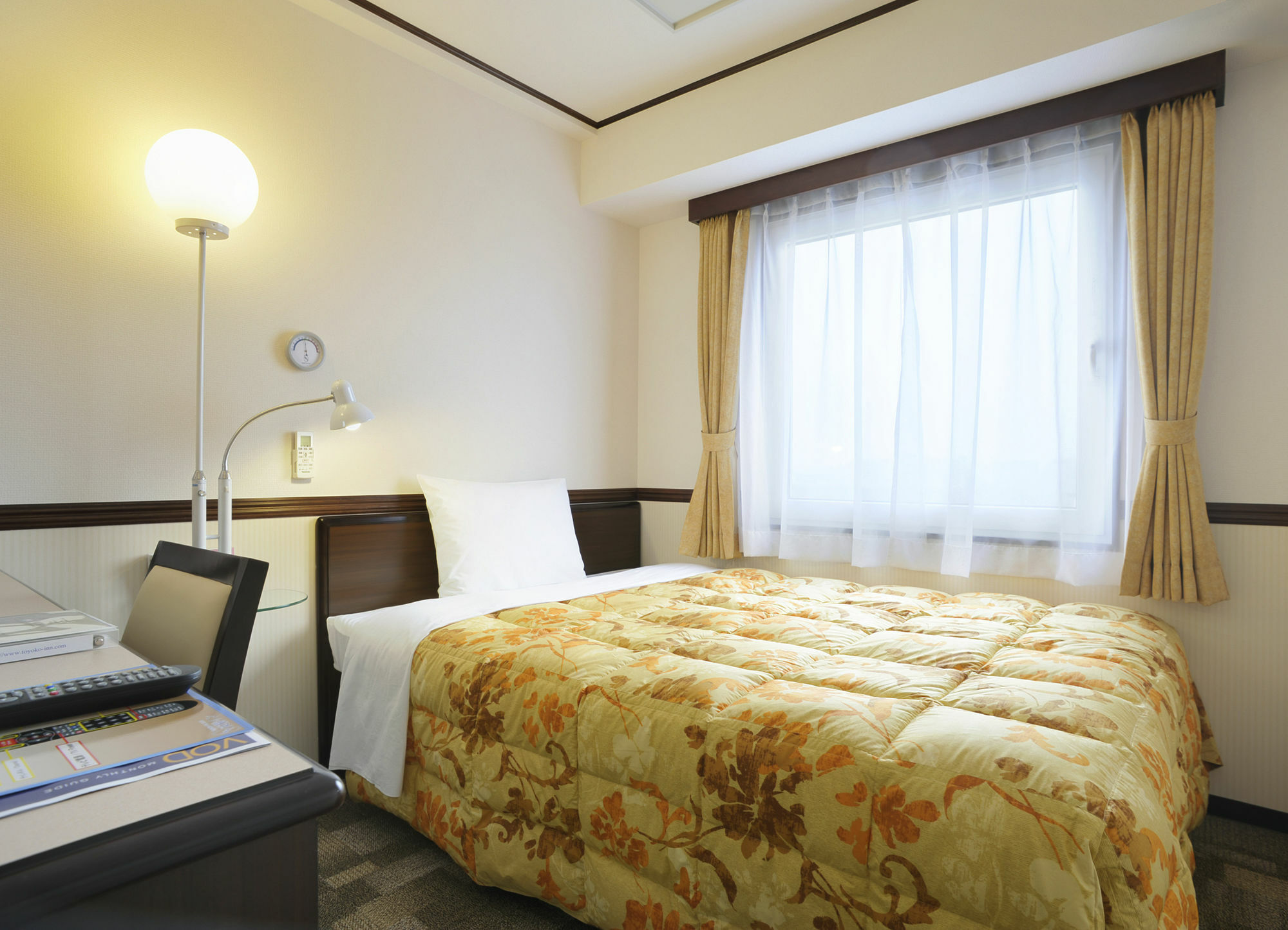 Toyoko Inn Okinawa Naha Kokusai-Dori Miebashi-Eki Ngoại thất bức ảnh
